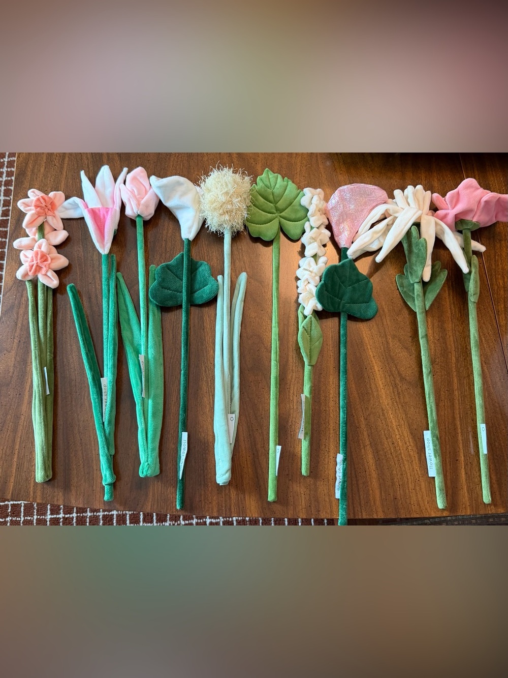 CJ Hendry Flower Shop 10 Stem Bouquet - Picture 4 of 6